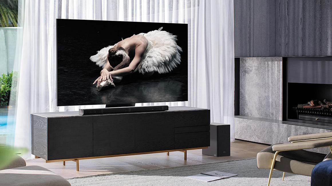 Samsung Q800T QLED 8K UHD HDR Smart TV (2020) Series